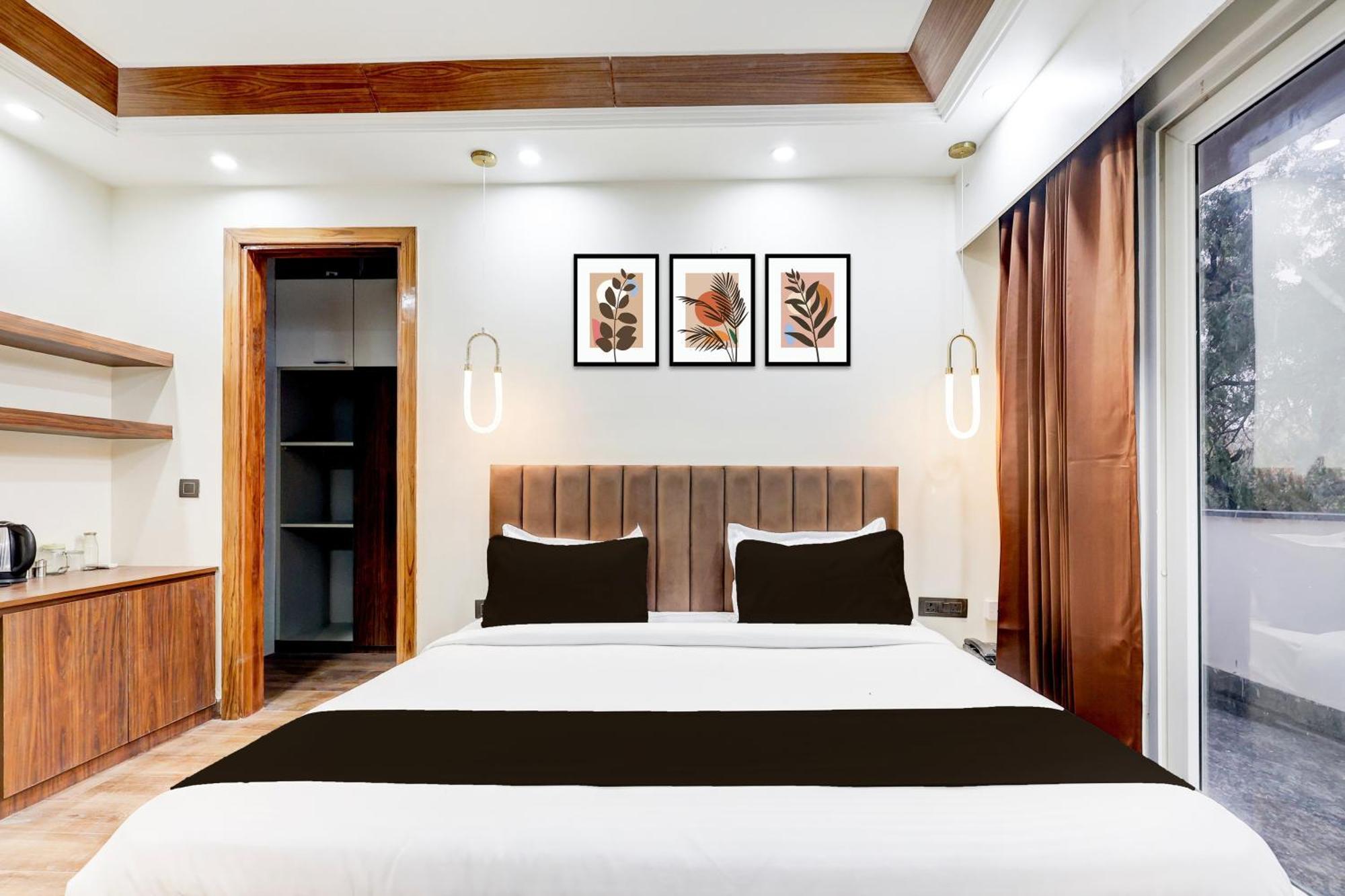 Super Hotel O Sector 43 Gurgaon Eksteriør billede
