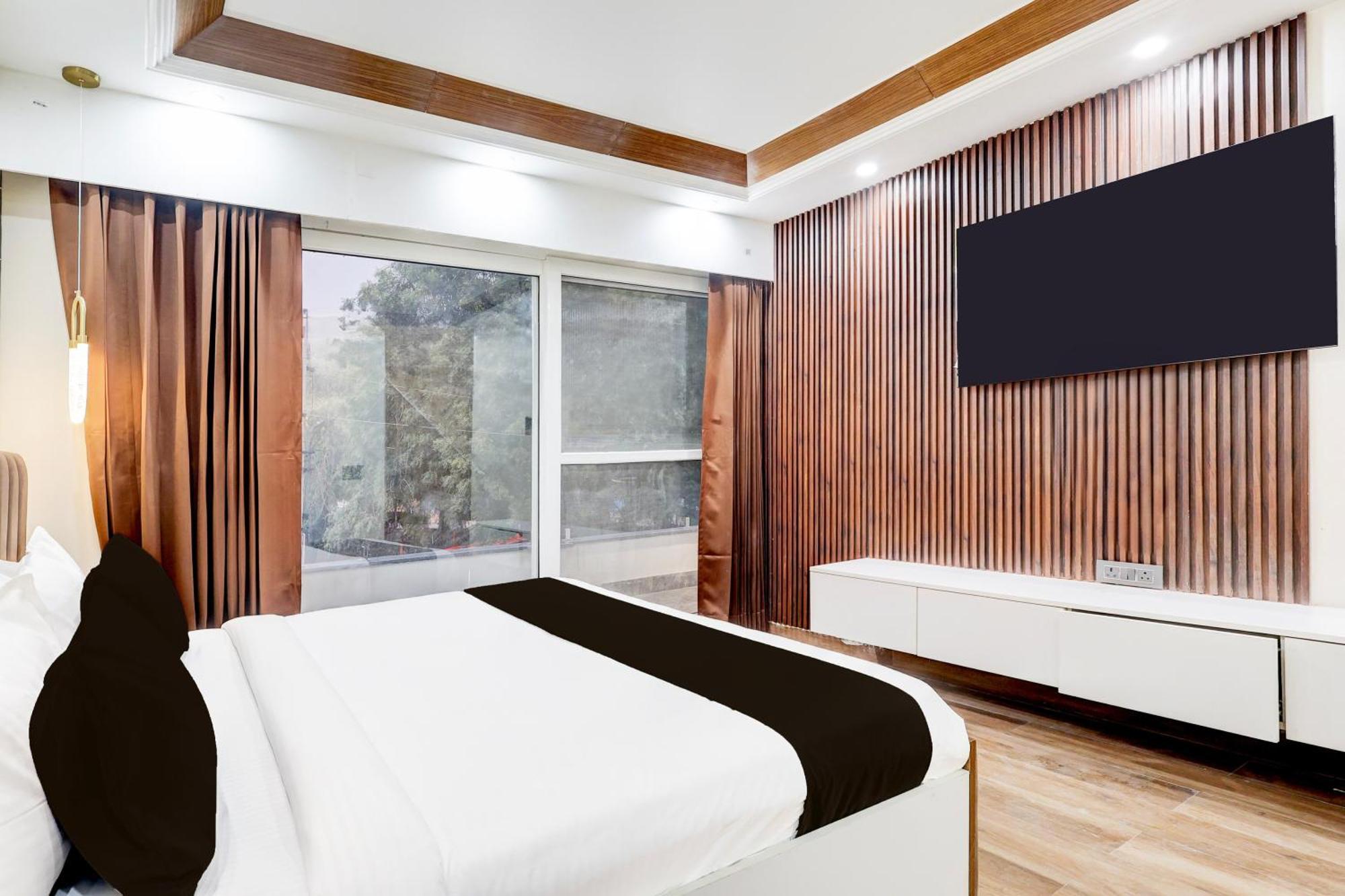 Super Hotel O Sector 43 Gurgaon Eksteriør billede